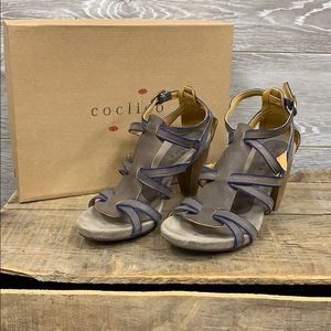 Coclico wooden heel hairstreak leather strap pumps